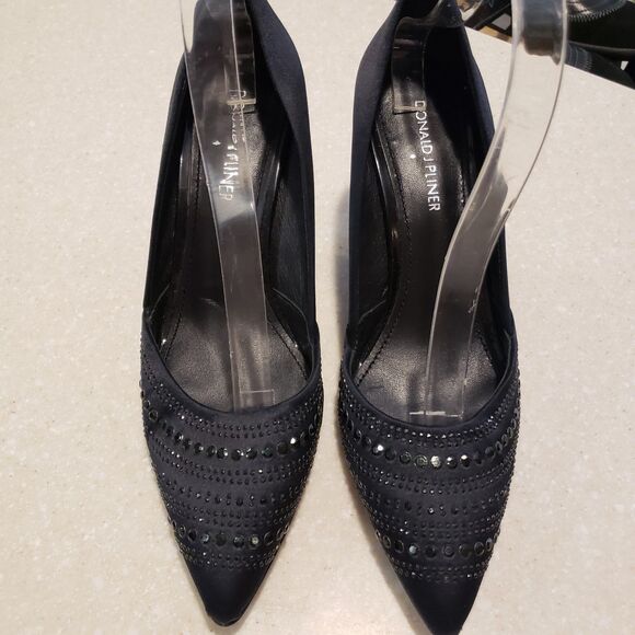Donald J Pliner Black Professional embellished Pump heel Size 8.5 - Picture 2 of 9
